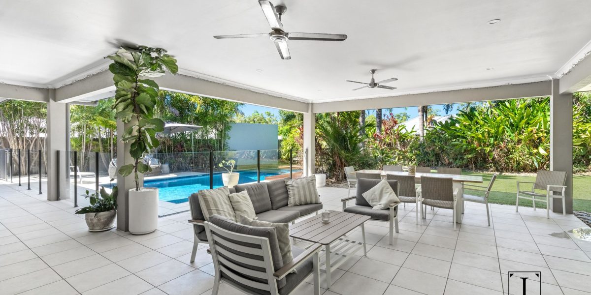 1 Megalong Close, Smithfield, QLD 4878 AUS