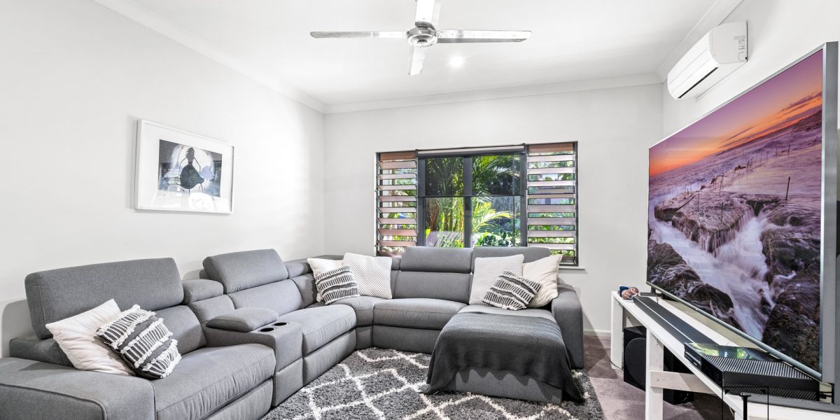 1 Megalong Close, Smithfield, QLD 4878 AUS