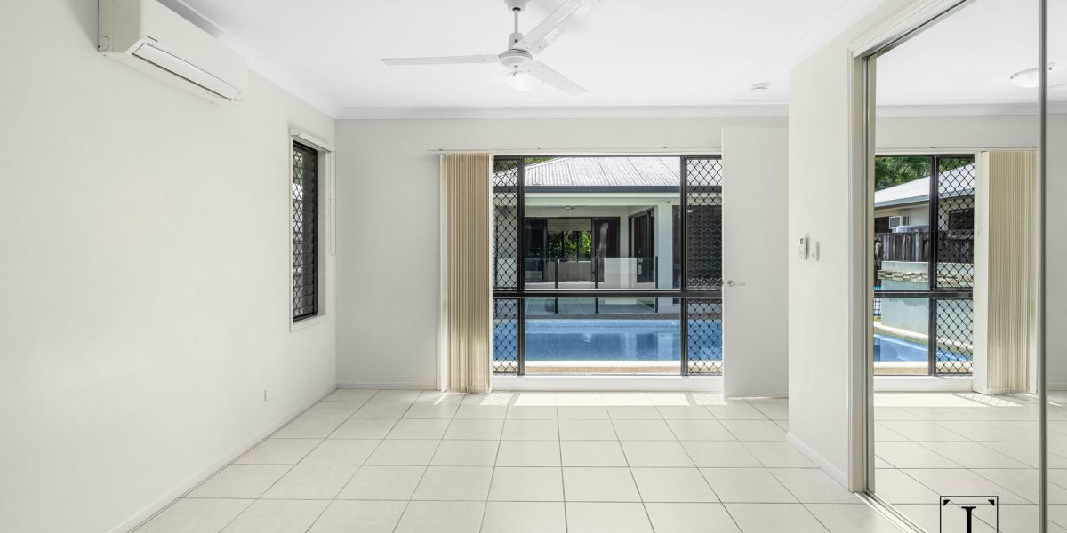 25 John Malcolm Street, Redlynch, QLD 4870 AUS