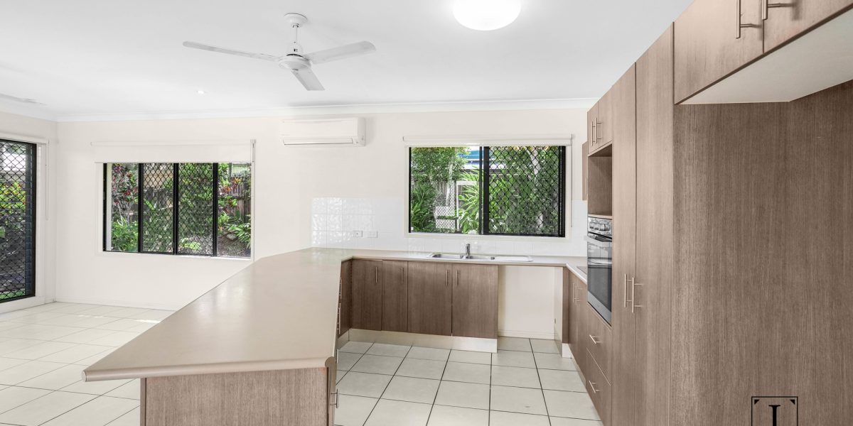 25 John Malcolm Street, Redlynch, QLD 4870 AUS