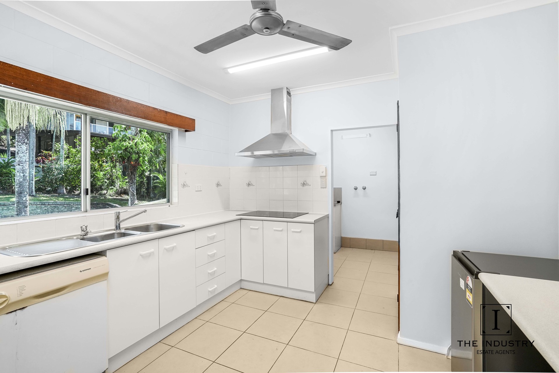 9-13 Trinidad Close, Trinity Beach, QLD 4879 AUS