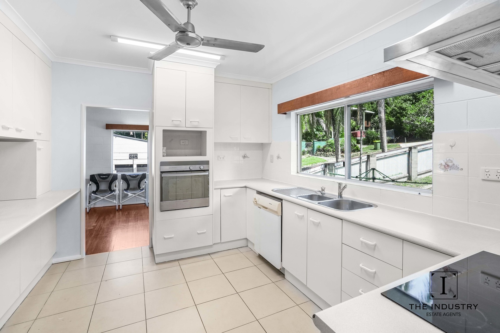 9-13 Trinidad Close, Trinity Beach, QLD 4879 AUS