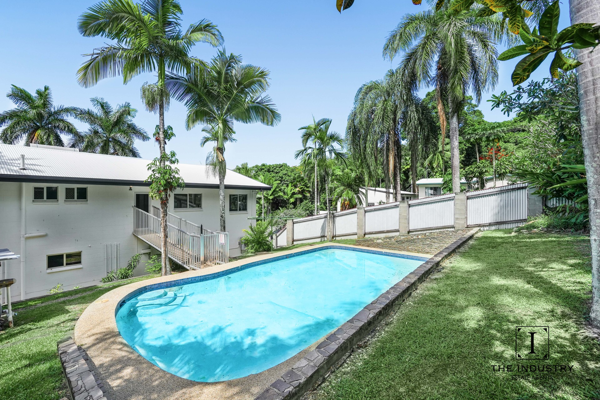 9-13 Trinidad Close, Trinity Beach, QLD 4879 AUS