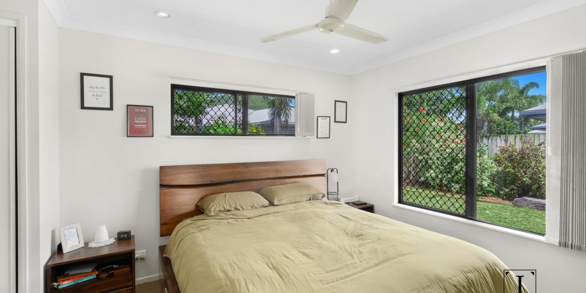 15 Landsborough Drive, Smithfield, QLD 4878 AUS