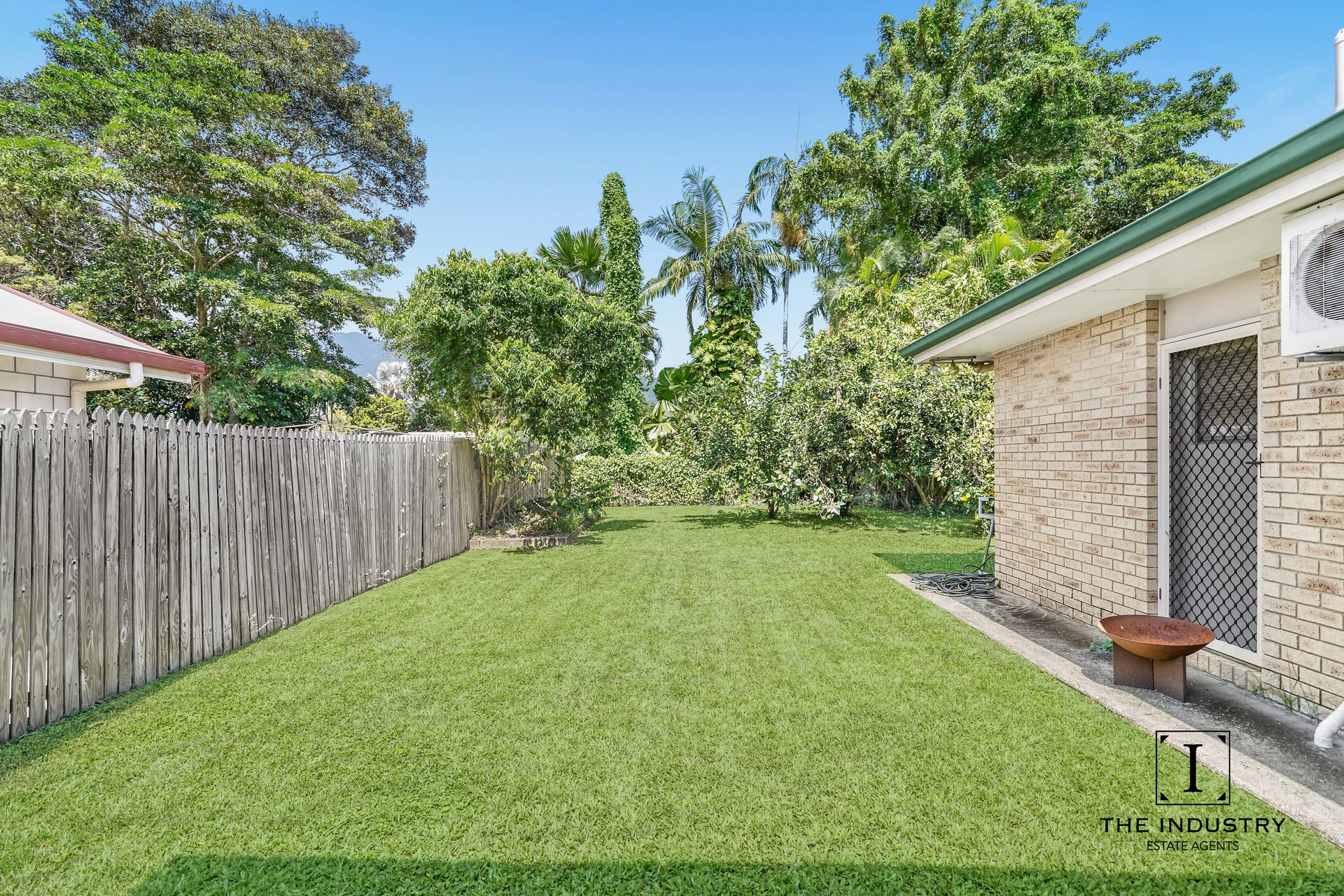 66 Loridan Drive, Brinsmead, QLD 4870 AUS