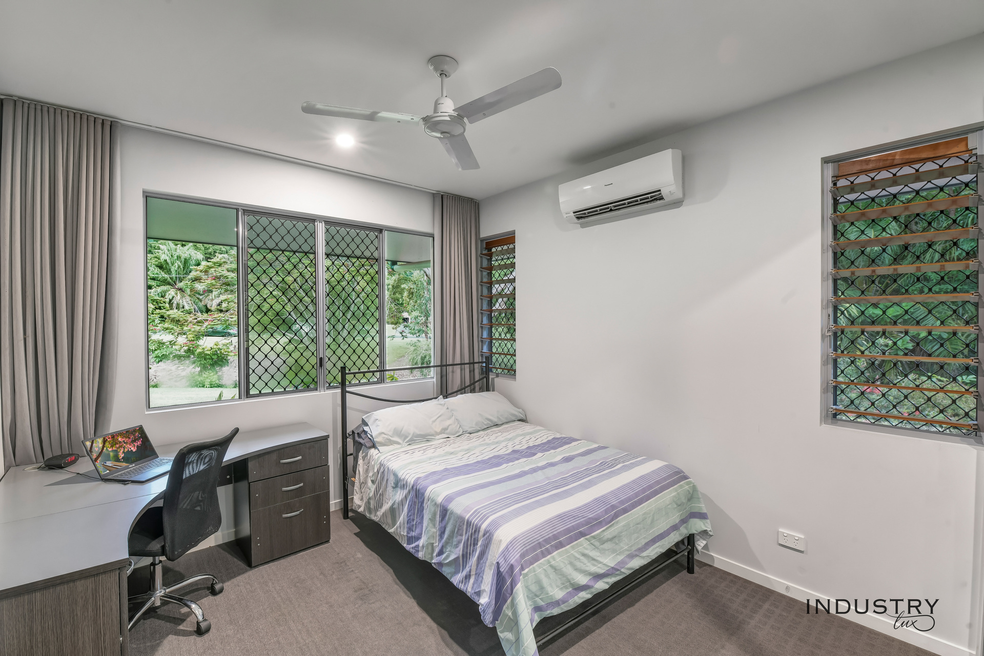 13-15 Stevens Street, Clifton Beach, QLD 4879 AUS