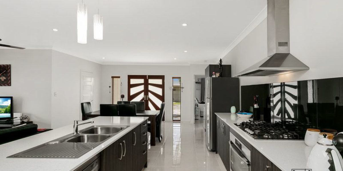 2 Chandos Brace, Smithfield, QLD 4878 AUS
