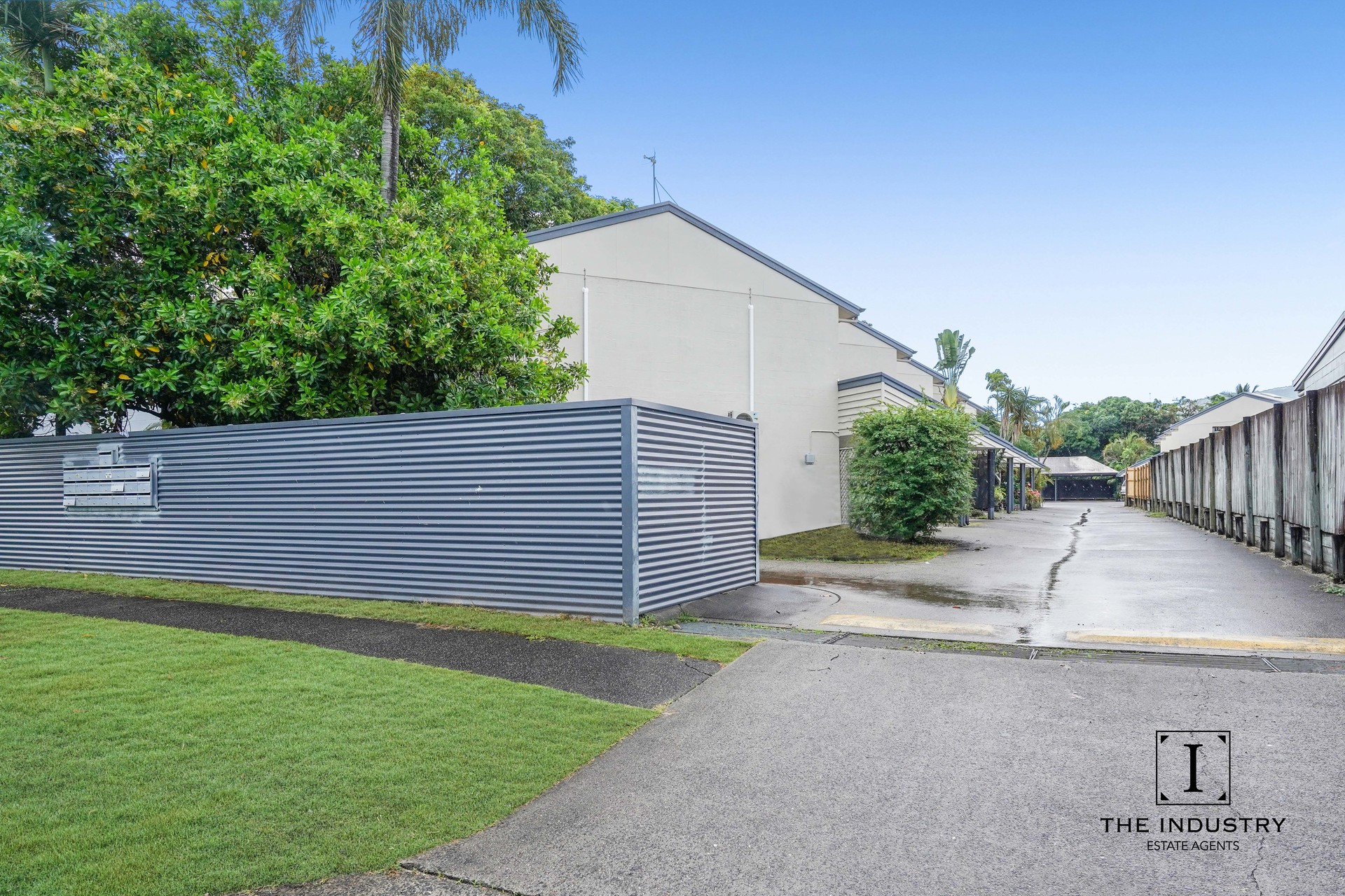 11/457 Severin Street, Manunda, QLD 4870 AUS