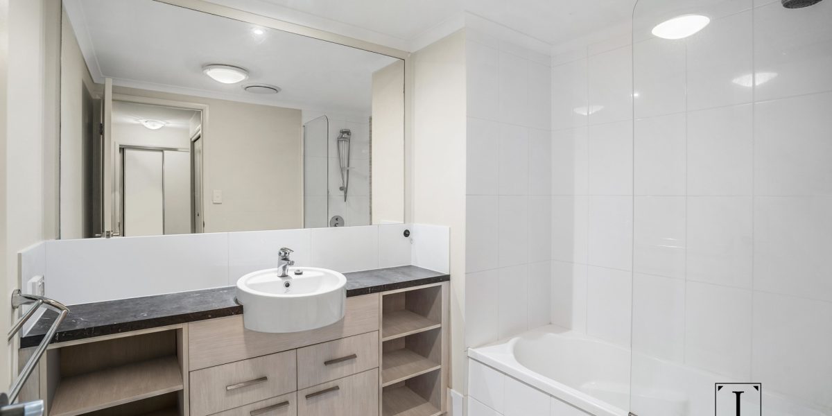 34/9-15 McLean Street, Cairns North, QLD 4870 AUS