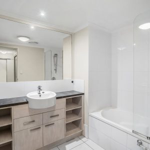 34/9-15 McLean Street, Cairns North, QLD 4870 AUS