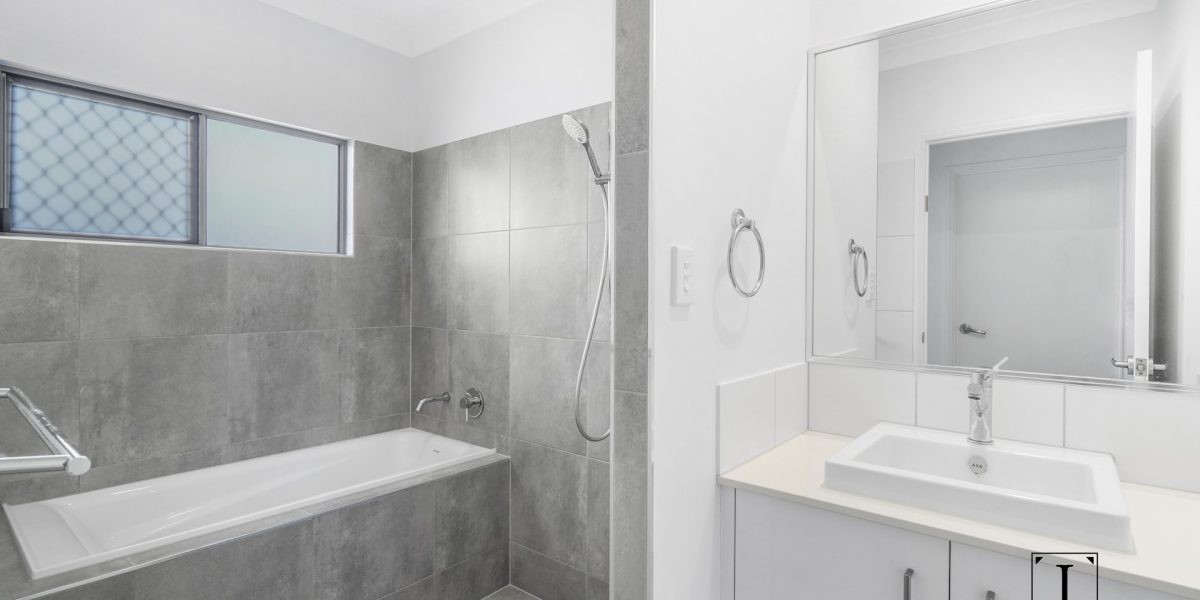 12 Flow Close, Trinity Beach, QLD 4879 AUS