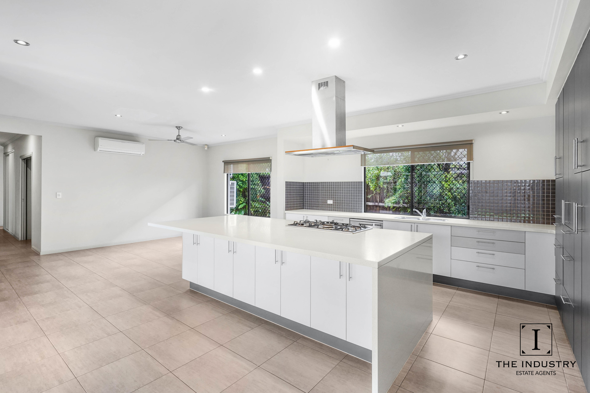 28 Iridescent Drive, Trinity Park, QLD 4879 AUS