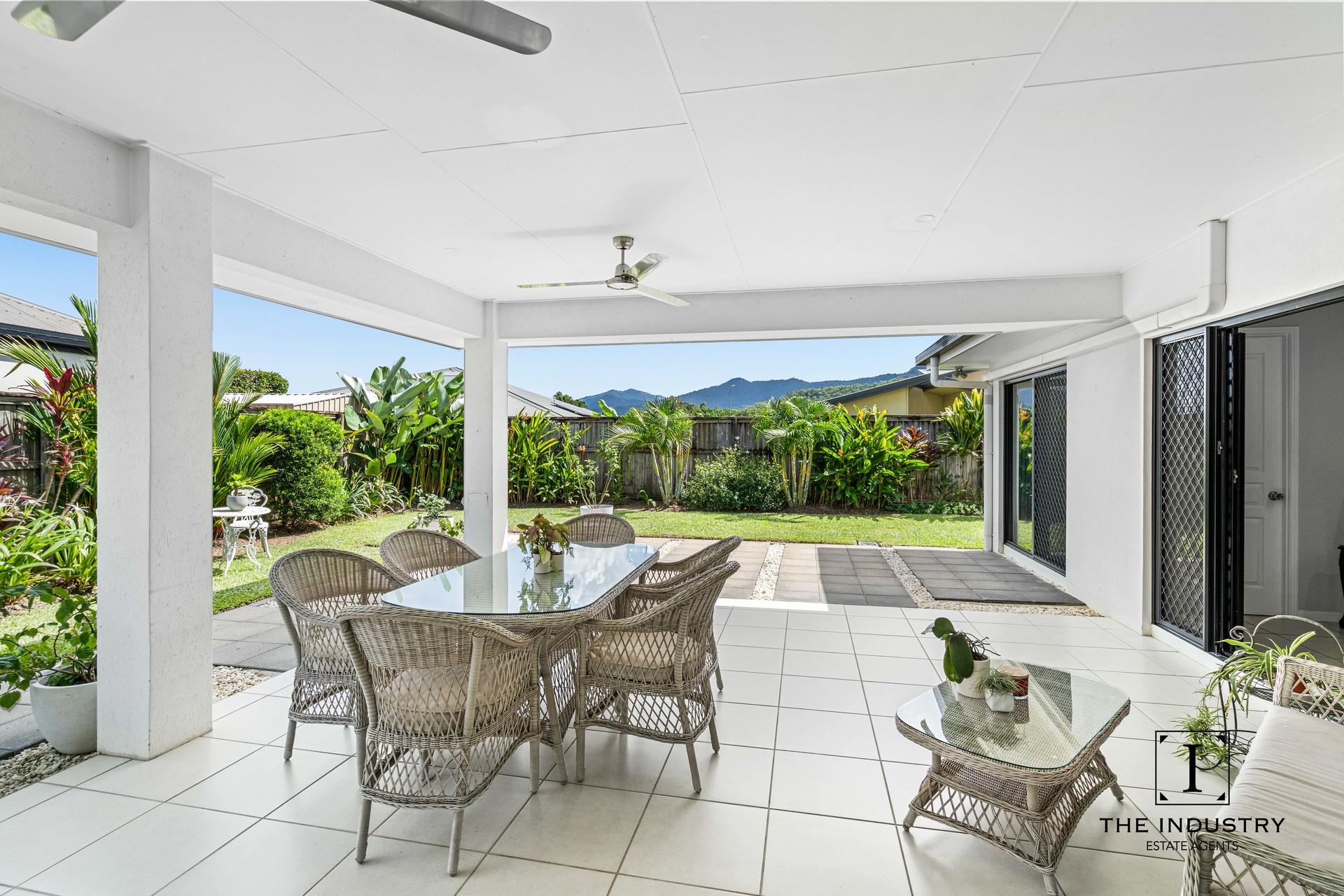 13 Bowline Place, Trinity Beach, QLD 4879 AUS