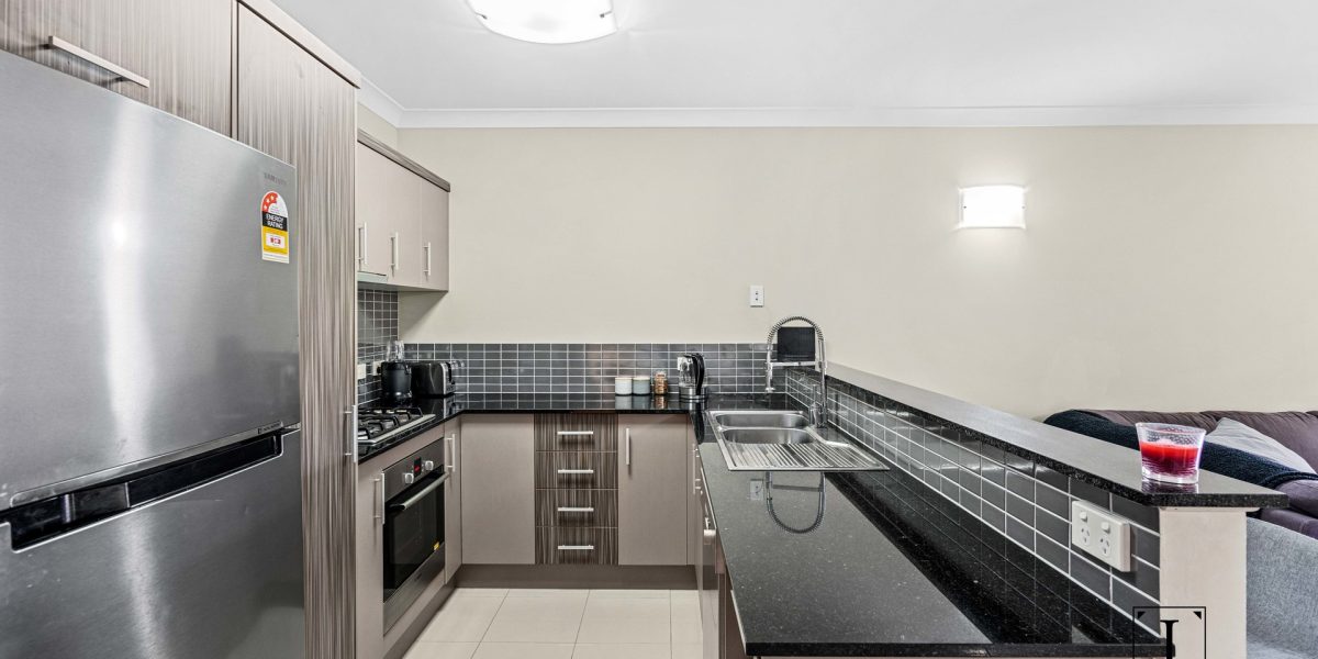 768/12-21 Gregory Street, Westcourt, QLD 4870 AUS