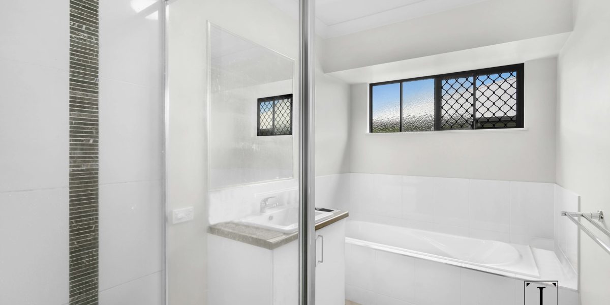 3 Bronson Street, White Rock, QLD 4868 AUS