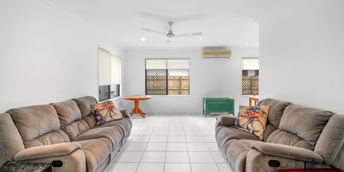 27 John Malcolm Street, Redlynch, QLD 4870 AUS