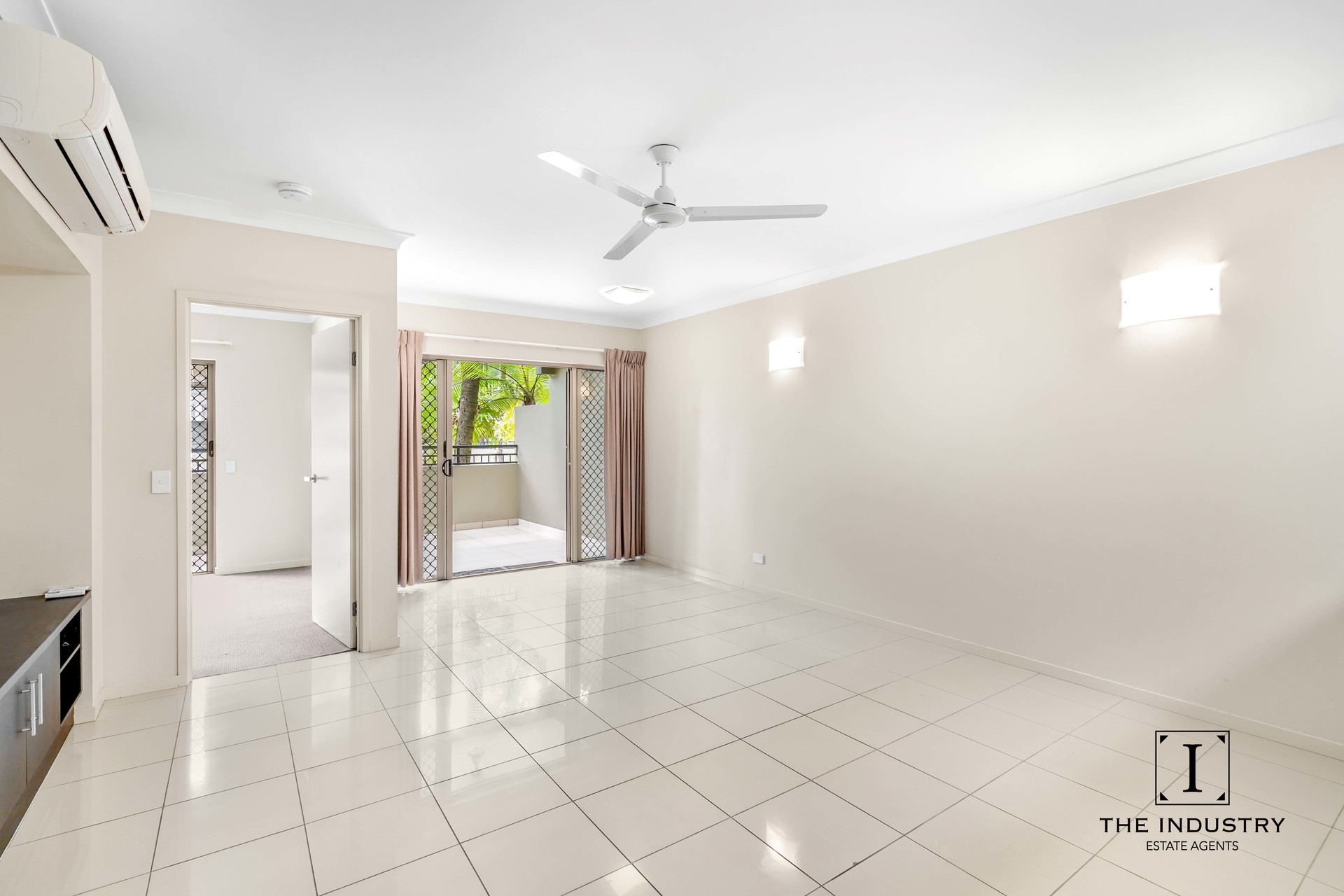 1202/12-21 Gregory Street, Westcourt, QLD 4870 AUS