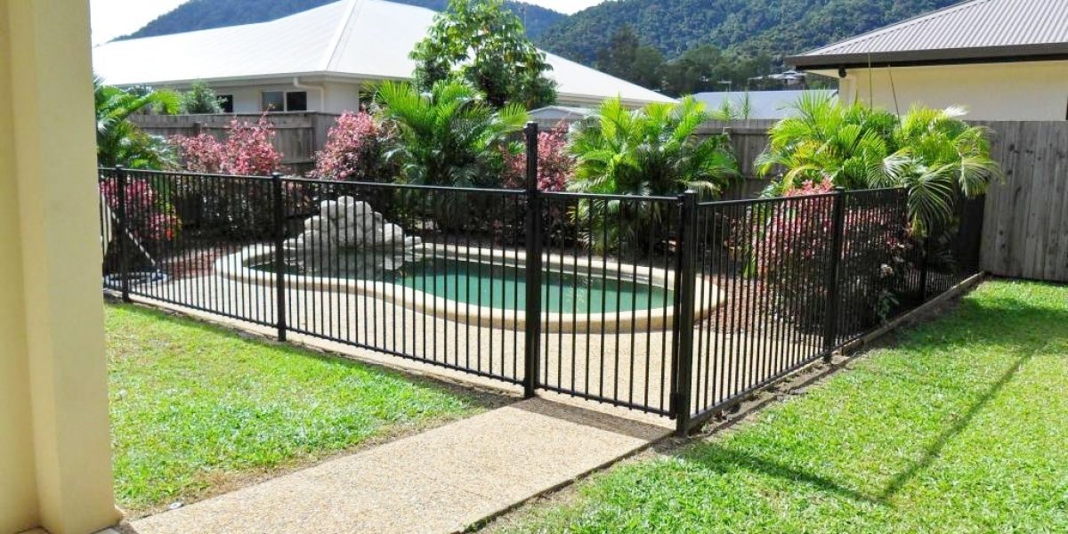 33 Huntley Crescent, Redlynch, QLD 4870 AUS