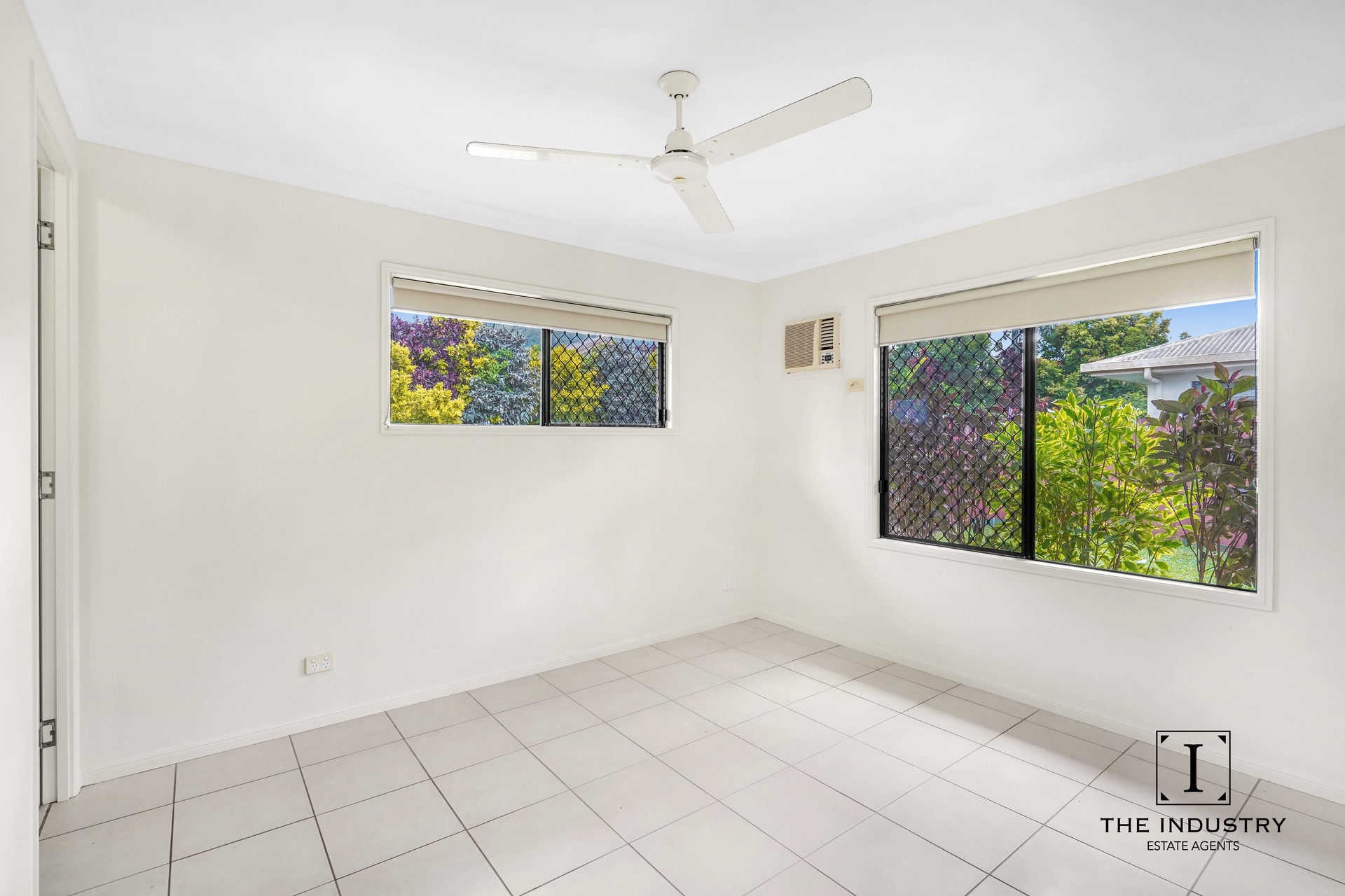 10 Roderick Street, Bentley Park, QLD 4869 AUS