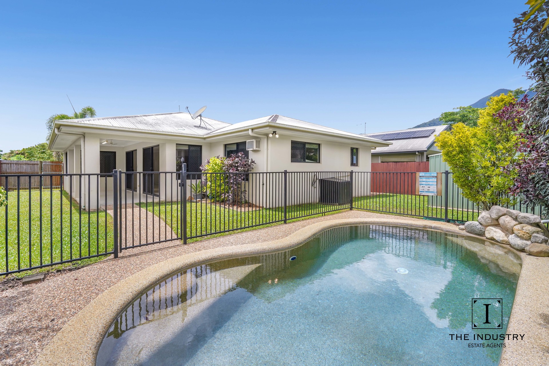 10 Roderick Street, Bentley Park, QLD 4869 AUS