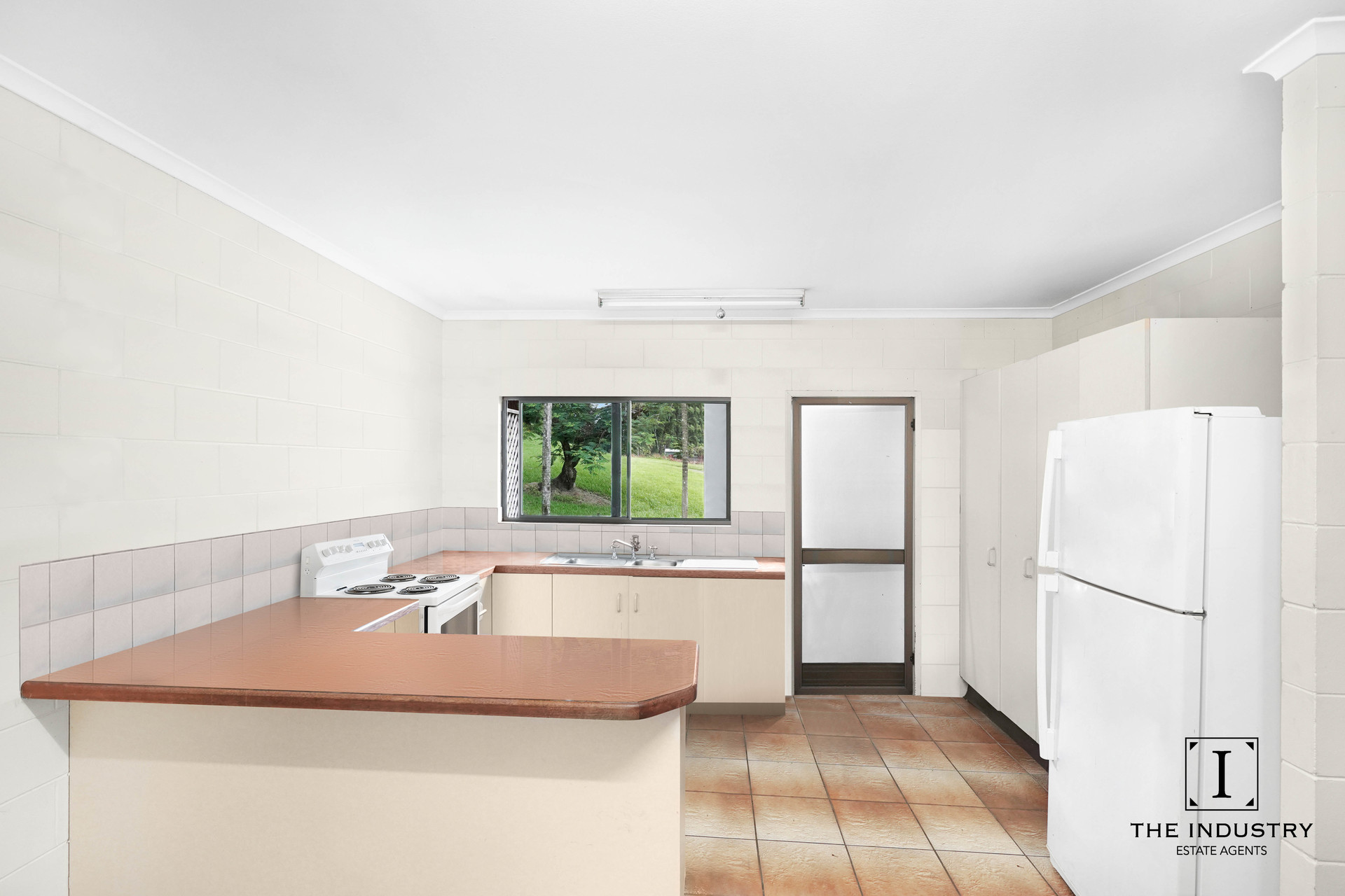 5 Noli Close, Mossman, QLD 4873 AUS