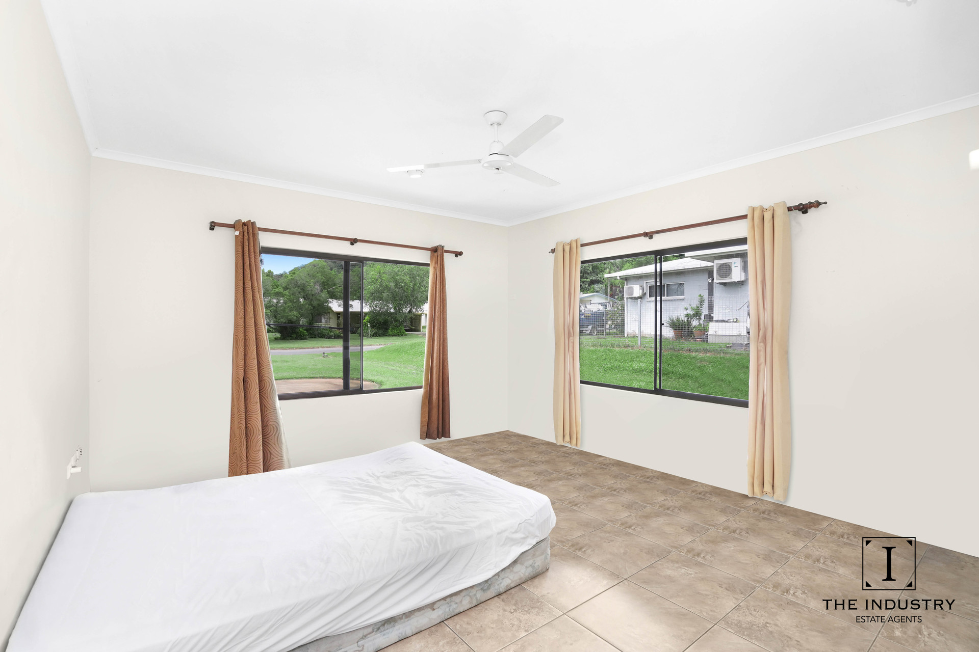 5 Noli Close, Mossman, QLD 4873 AUS