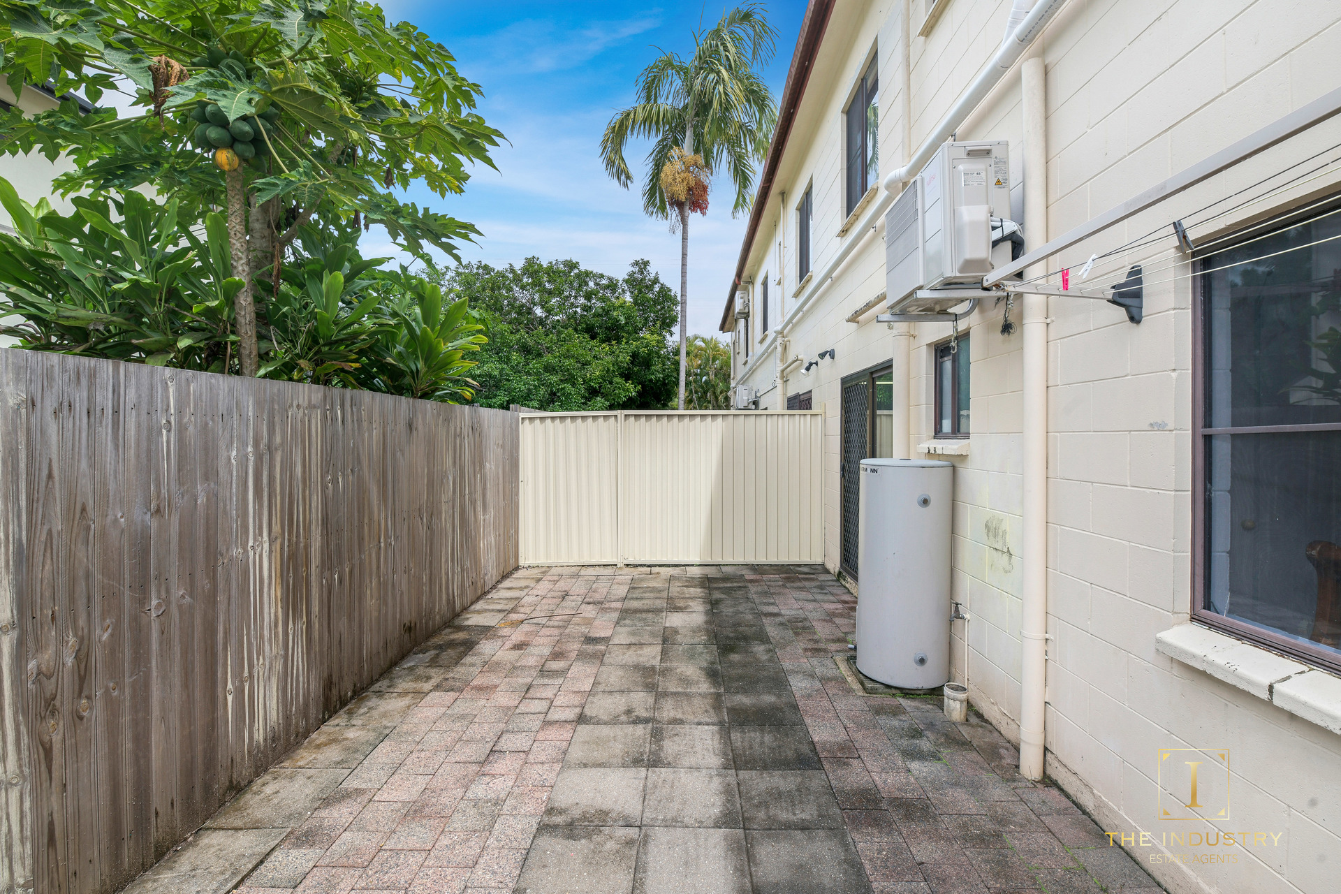 3/520-522 Varley Street, Yorkeys Knob, QLD 4878 AUS