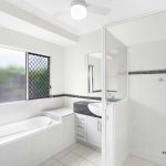 33 Hideaway Close, Palm Cove, QLD 4879 AUS