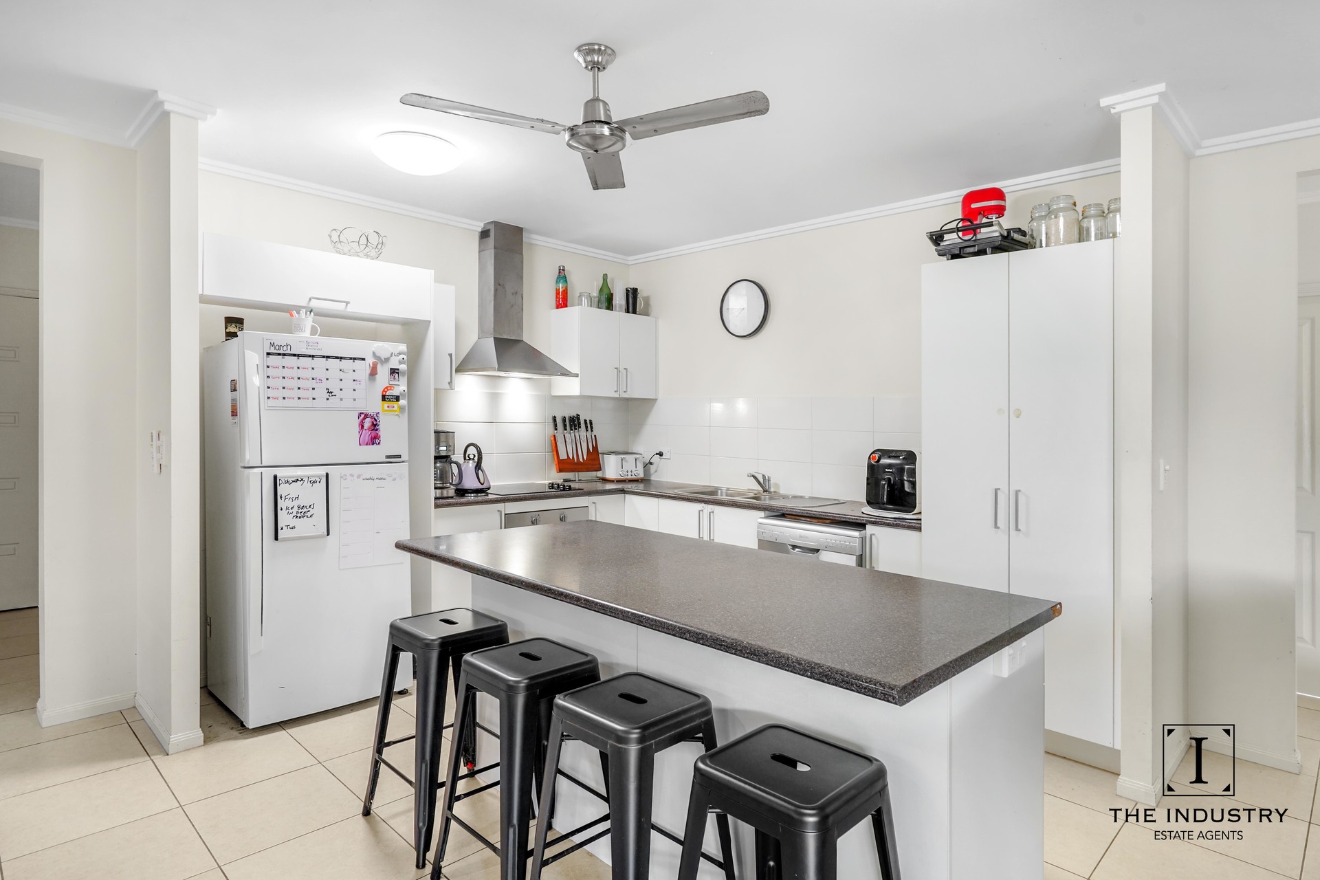 6 Roderick Street, Bentley Park, QLD 4869 AUS