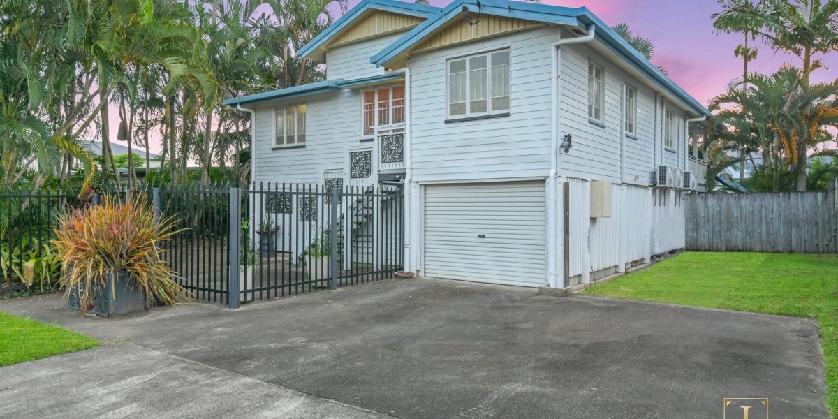 7 Collinson Street, Westcourt, QLD 4870 AUS