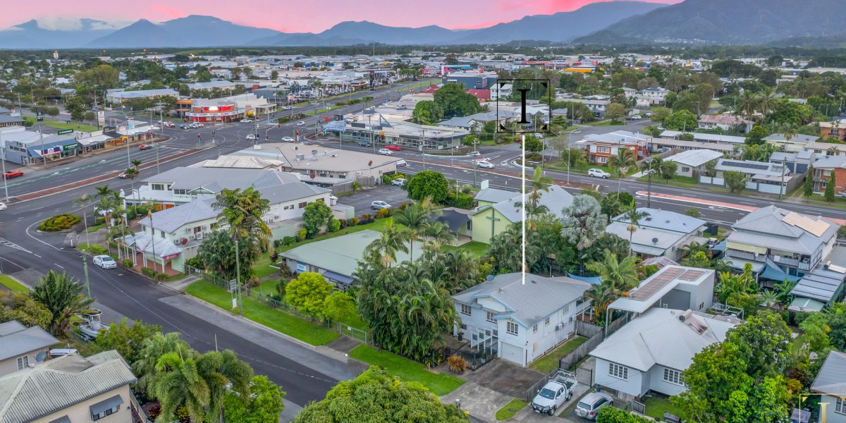 7 Collinson Street, Westcourt, QLD 4870 AUS