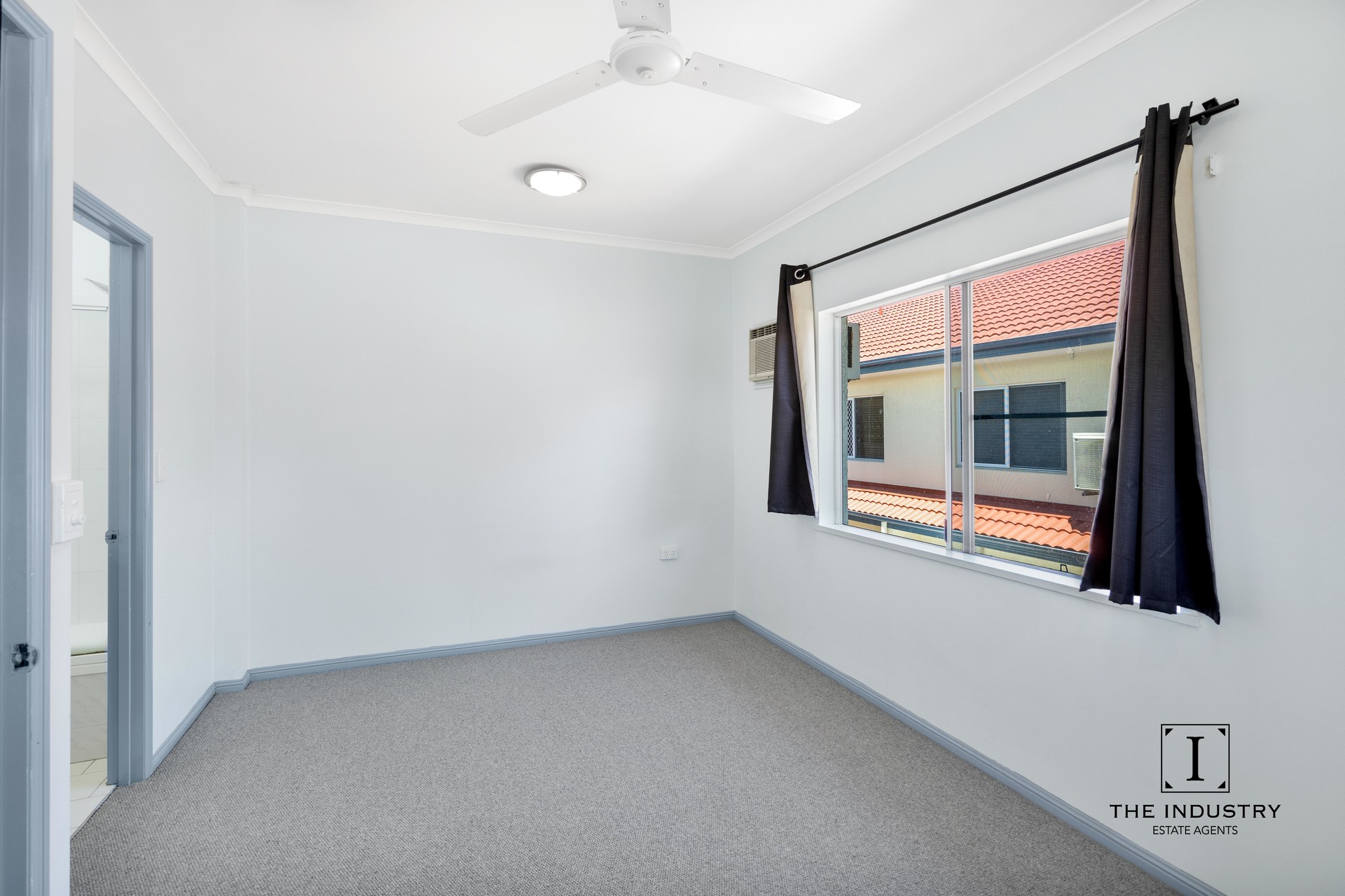 4/60 Charles Street, Manunda, QLD 4870 AUS