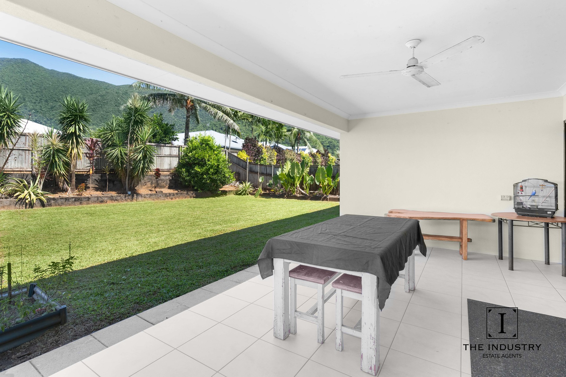 14 Botany Avenue, Redlynch, QLD 4870 AUS