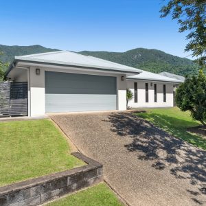 14 Botany Avenue, Redlynch, QLD 4870 AUS