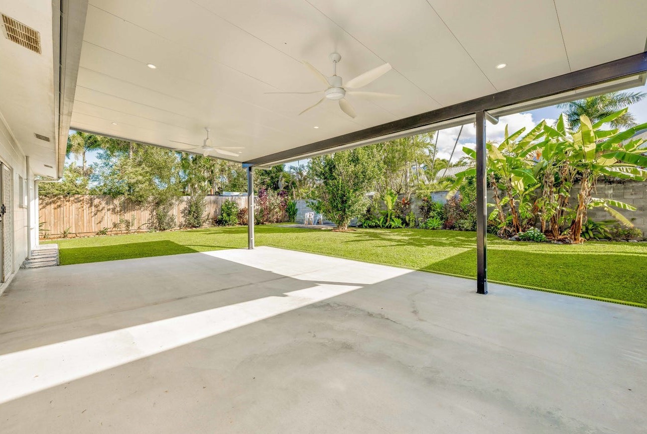 9 Coolum Close, Kewarra Beach, QLD 4879 AUS