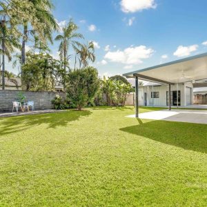 9 Coolum Close, Kewarra Beach, QLD 4879 AUS