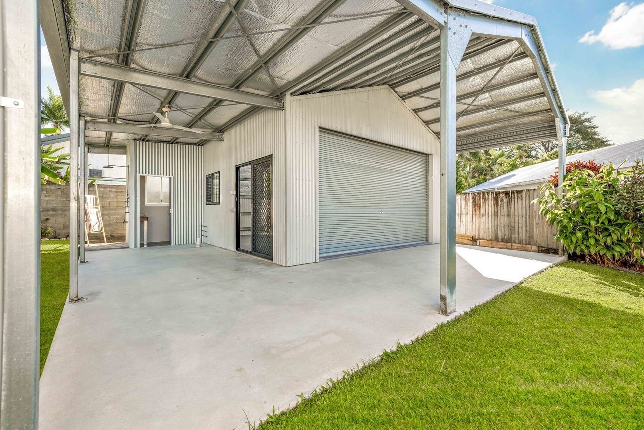 9 Coolum Close, Kewarra Beach, QLD 4879 AUS