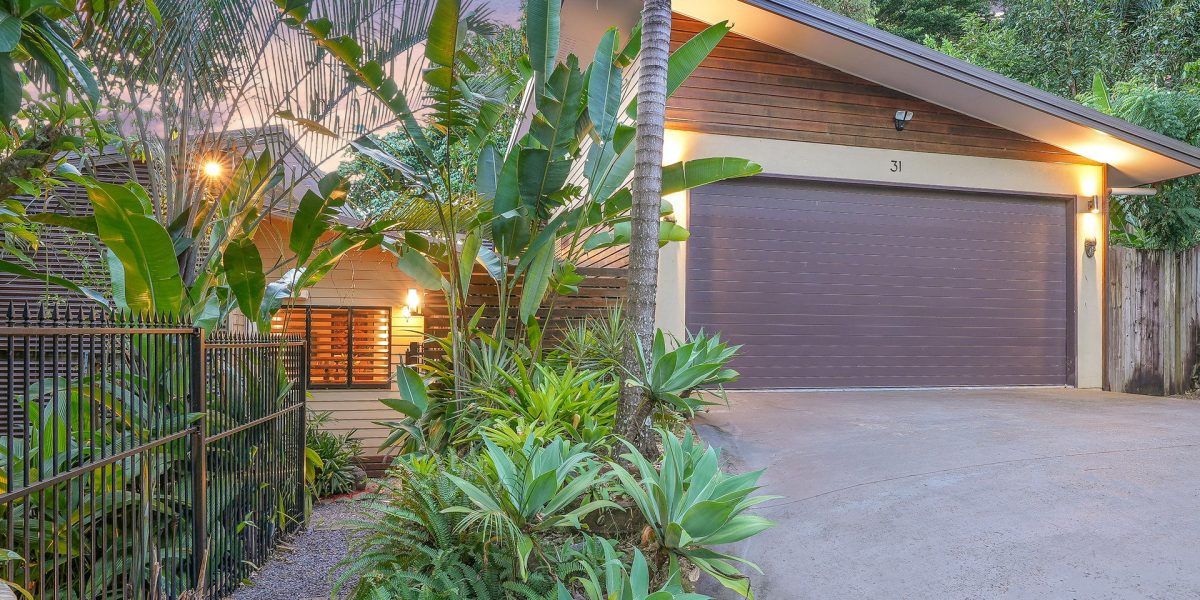 31 Lookout Terrace, Trinity Beach, QLD 4879 AUS