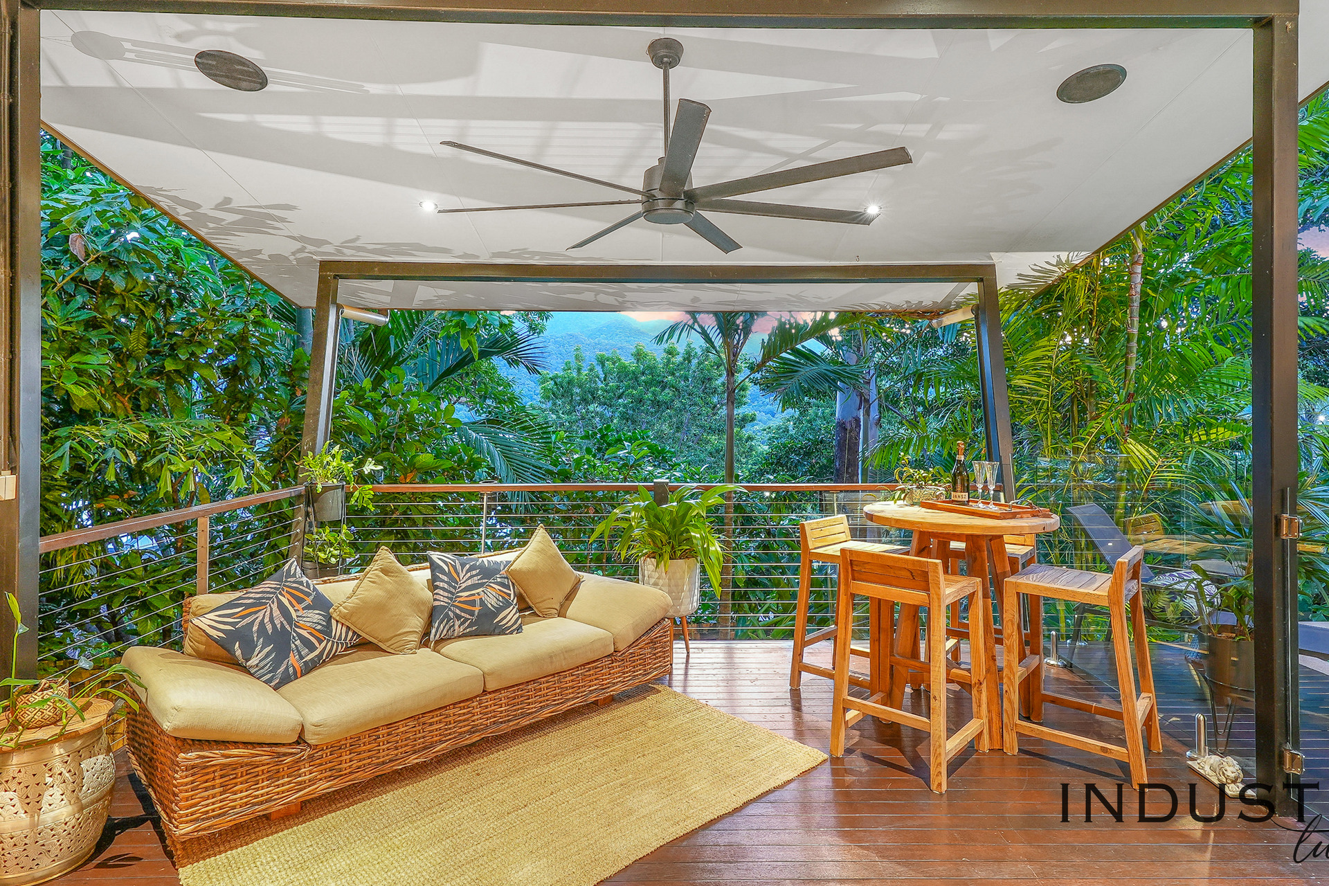 31 Lookout Terrace, Trinity Beach, QLD 4879 AUS