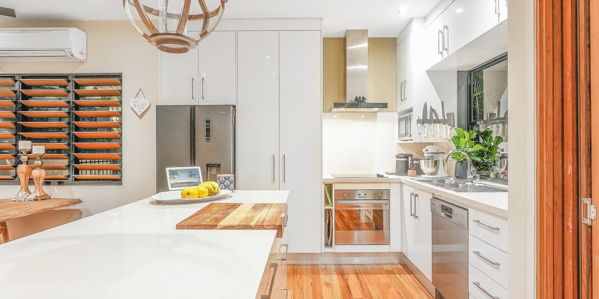 31 Lookout Terrace, Trinity Beach, QLD 4879 AUS