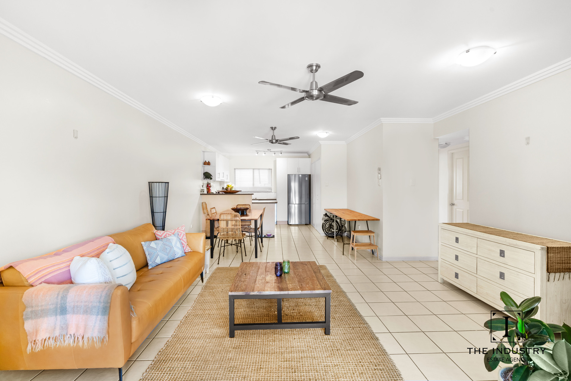 8/163-165 Martyn Street, Manunda, QLD 4870 AUS