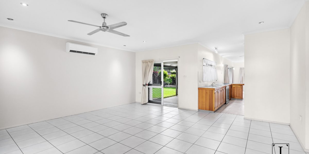 20 Periwinkle Avenue, Trinity Beach, QLD 4879 AUS