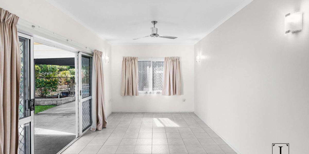 20 Periwinkle Avenue, Trinity Beach, QLD 4879 AUS