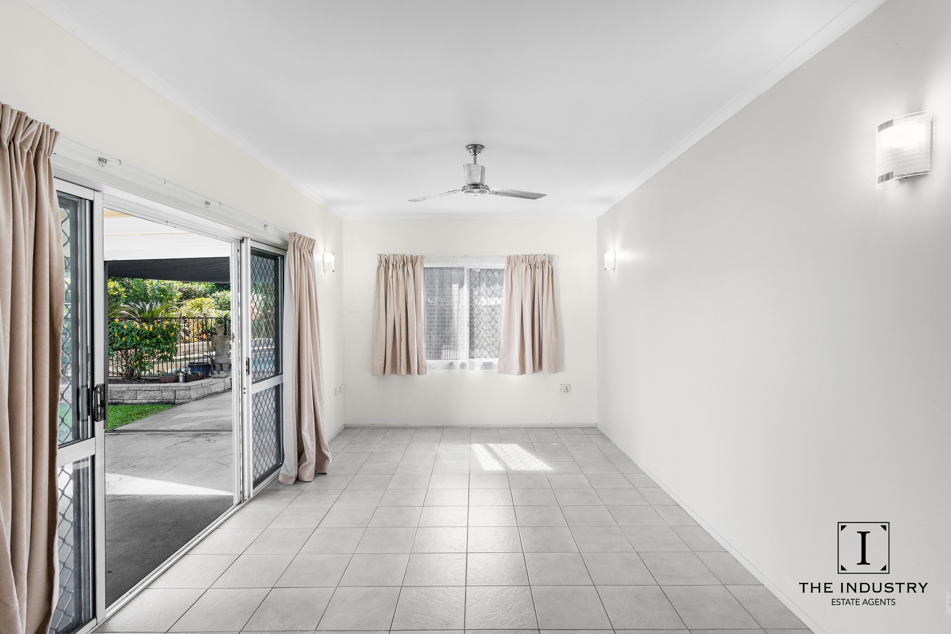 20 Periwinkle Avenue, Trinity Beach, QLD 4879 AUS