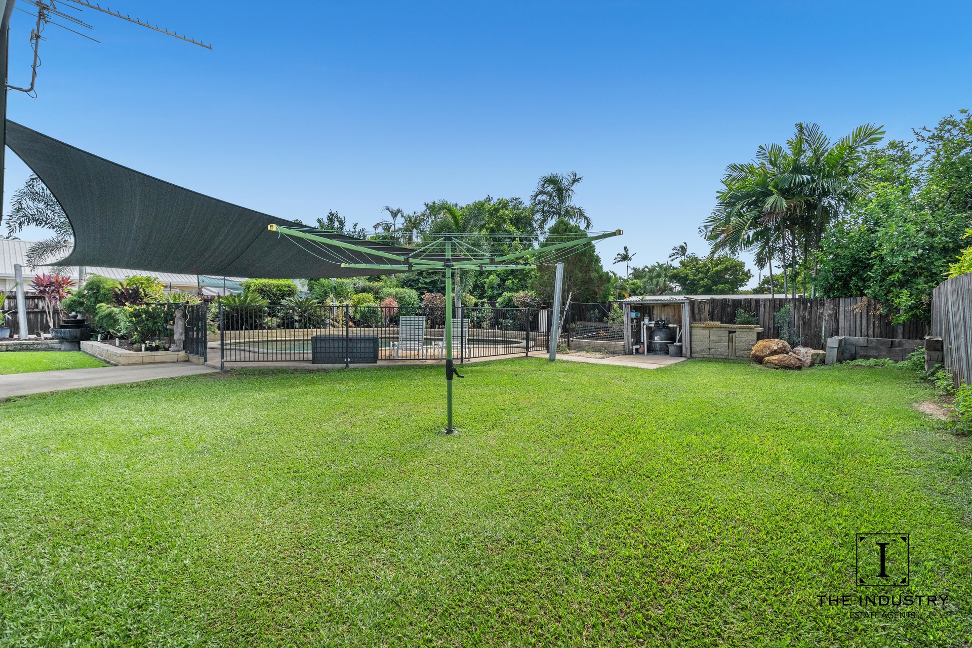 20 Periwinkle Avenue, Trinity Beach, QLD 4879 AUS