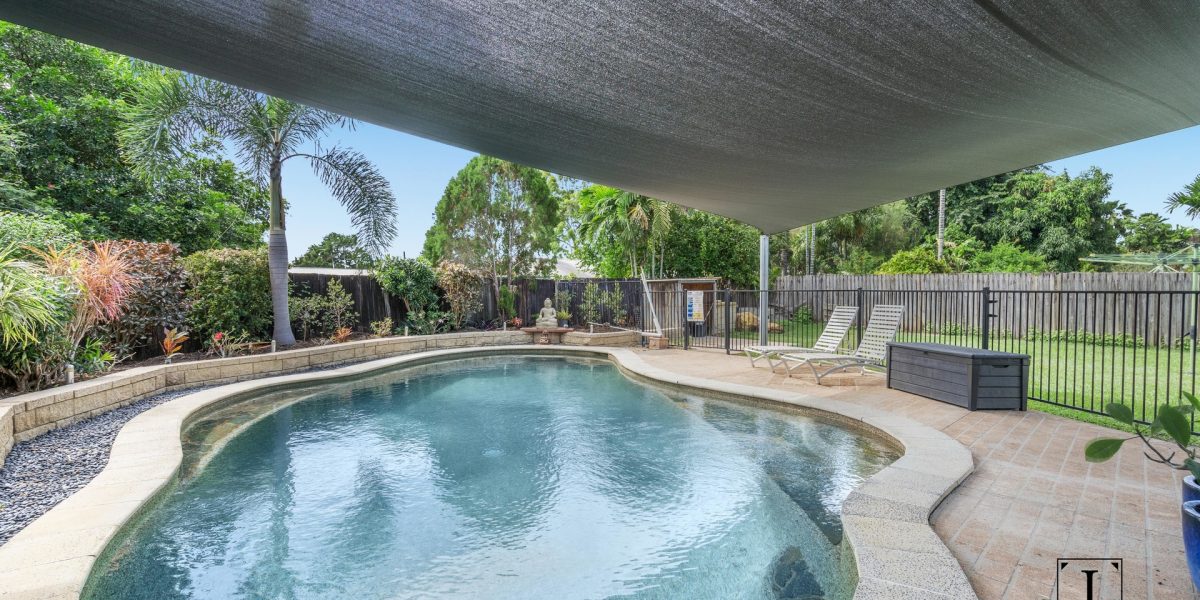 20 Periwinkle Avenue, Trinity Beach, QLD 4879 AUS