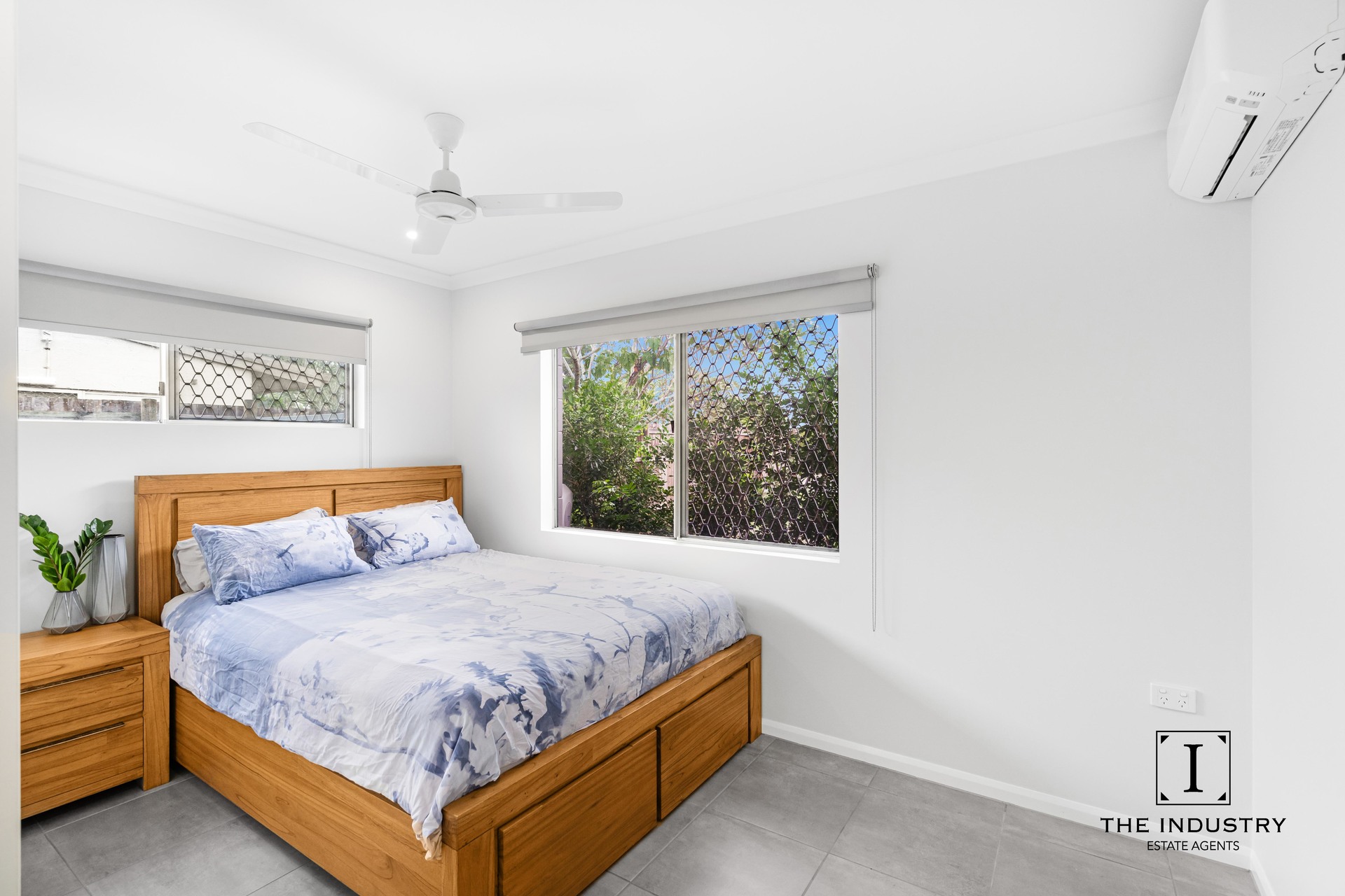 8 Banksia Close, Holloways Beach, QLD 4878 AUS
