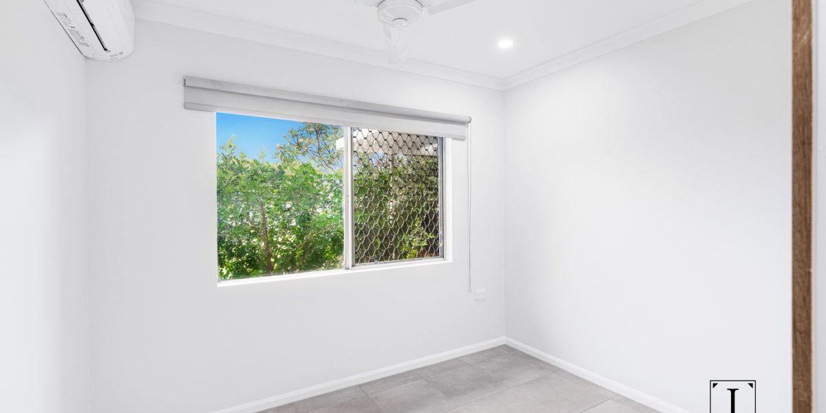 8 Banksia Close, Holloways Beach, QLD 4878 AUS