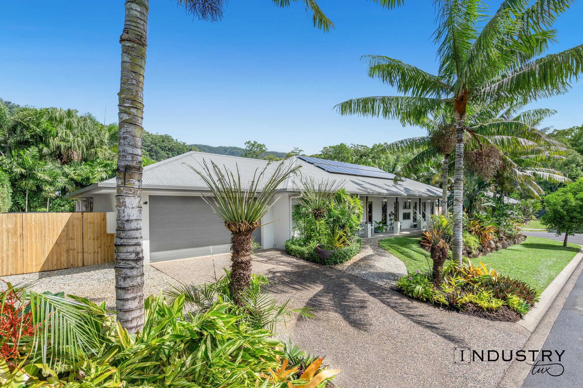 5 Weld Crescent, Smithfield, QLD 4878 AUS