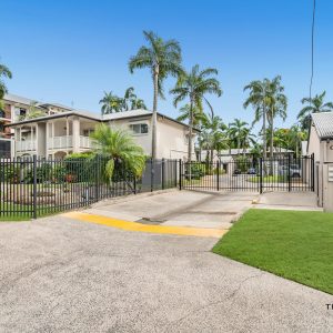 3/176-180 Spence Street, Bungalow, QLD 4870 AUS